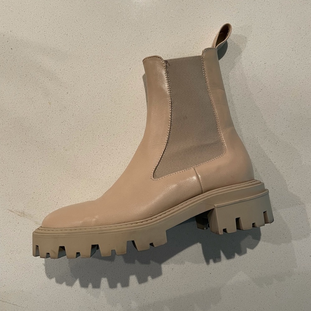 Zara Chelsea boots